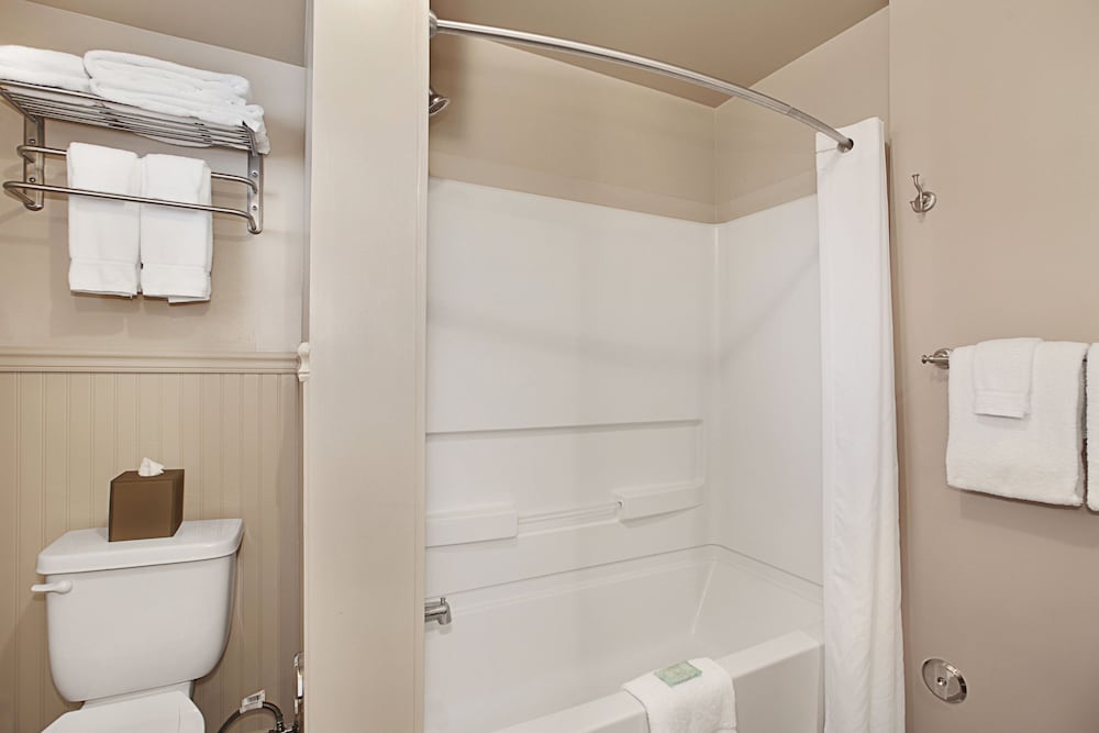 Ocean Front View (1st - 3rd Upper Floors, Stair Access Only)