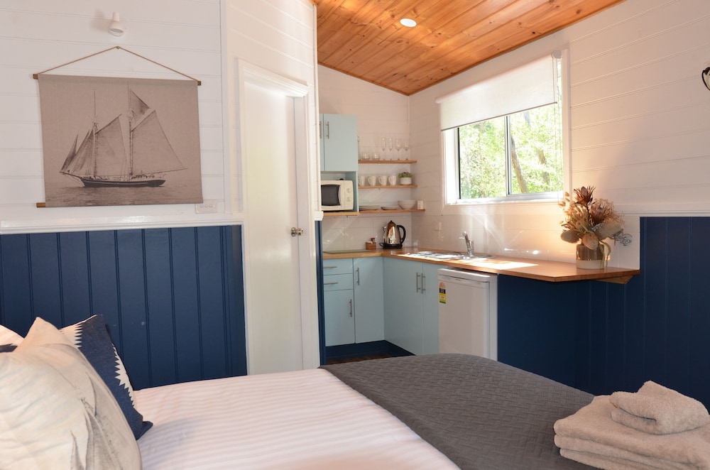 Iluka - Linen/Towels Supplied photo 3