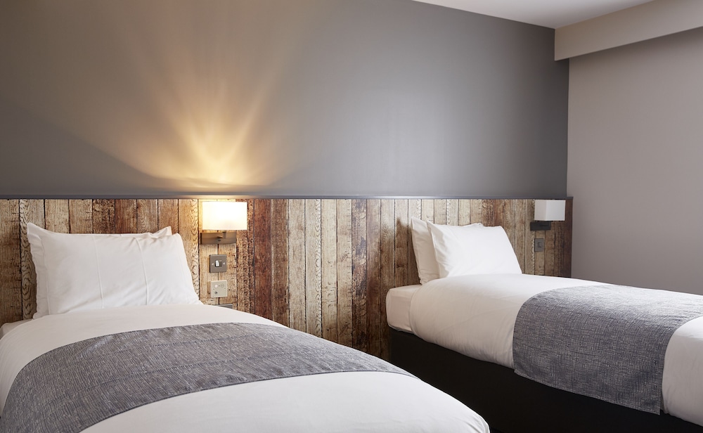 Twin Room - Photo 3
