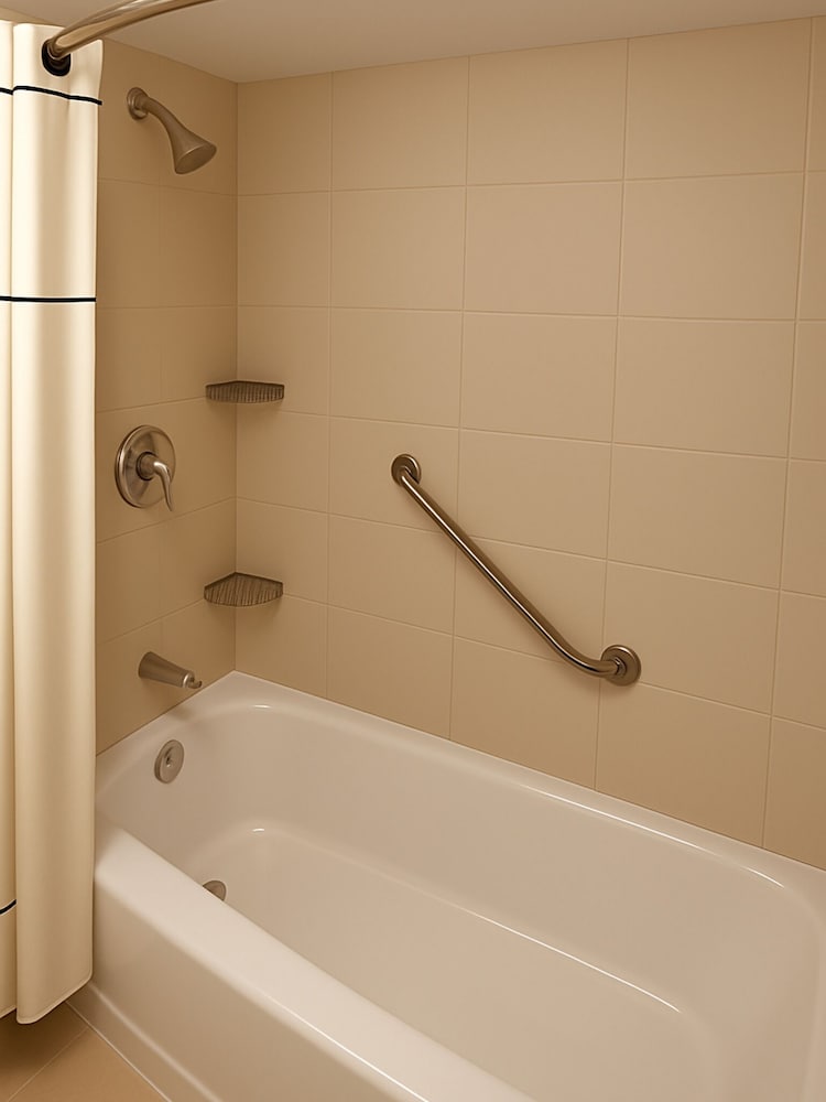 Suite, Accessible, Balcony - Photo 2