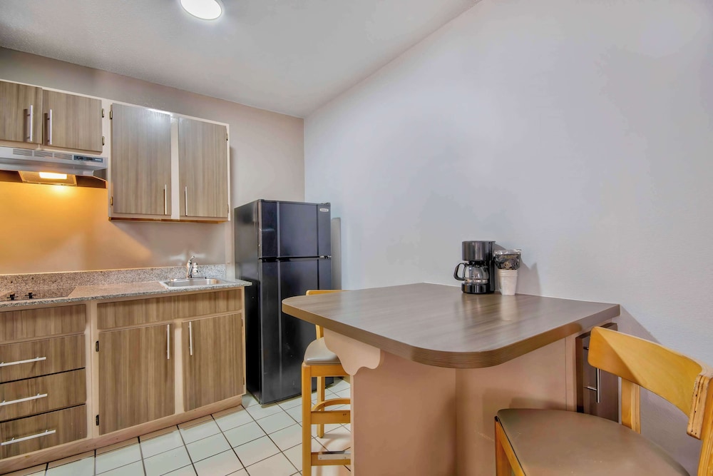 Studio 6 Extended Stay - Austin, TX - Midtown, Photo 13