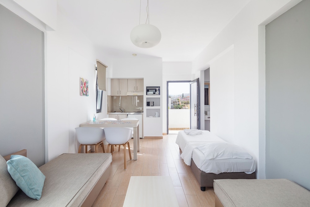 Grand Apartment, 1 Bedroom - Photo 3