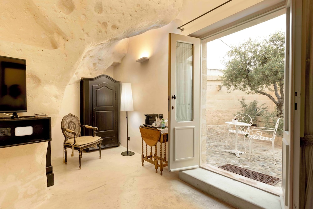 Grotta Patio - Photo 9