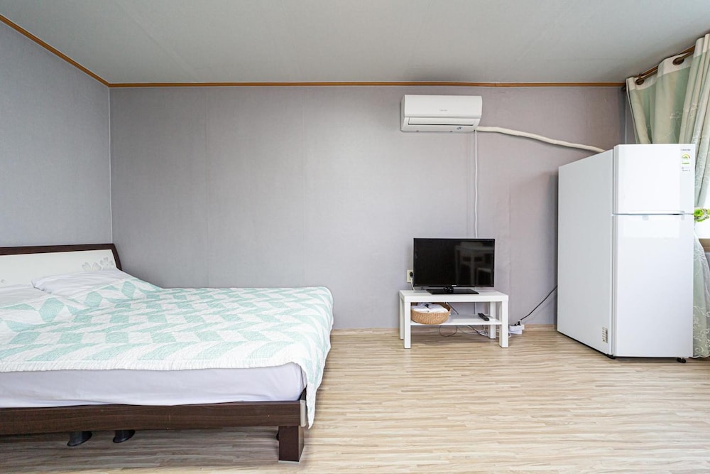 Basic Room, 1 Bedroom (Jasmine) - Photo 5