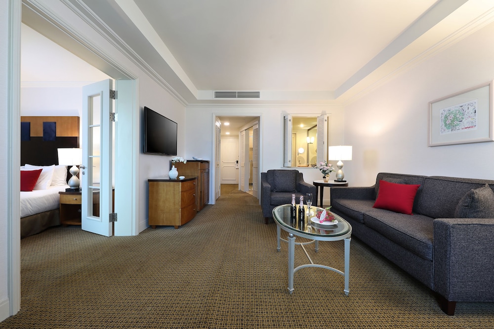Standard Suite, Multiple Beds, Non Smoking