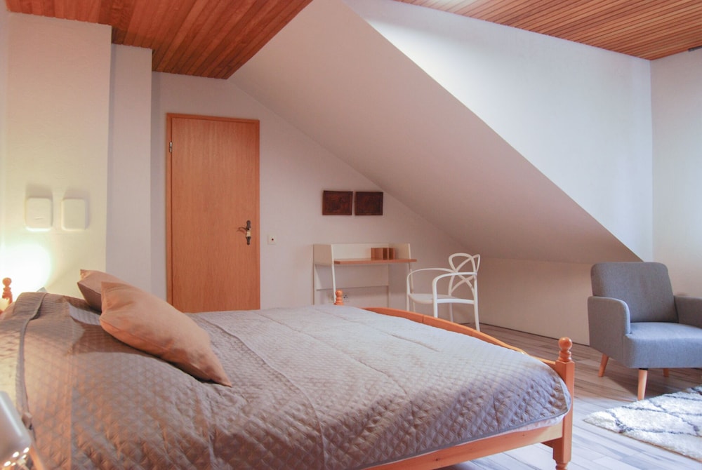 Economy Room photo 1