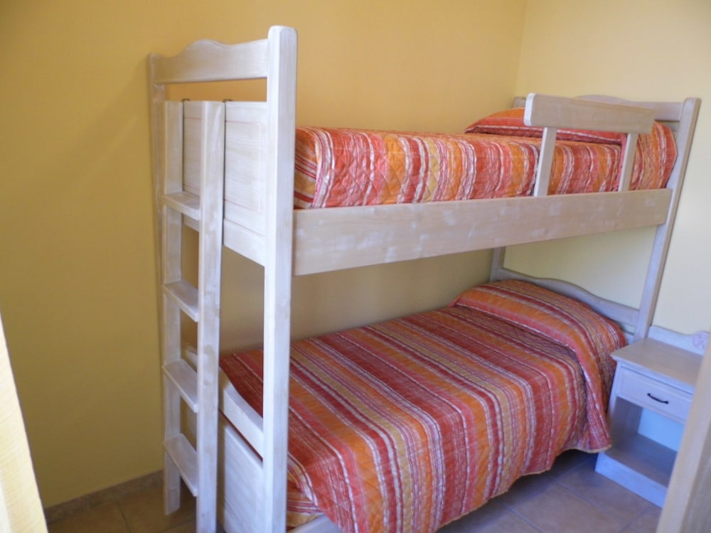 Comfort Apartment, 2 Bedrooms, Balcony, Garden Area photo 3
