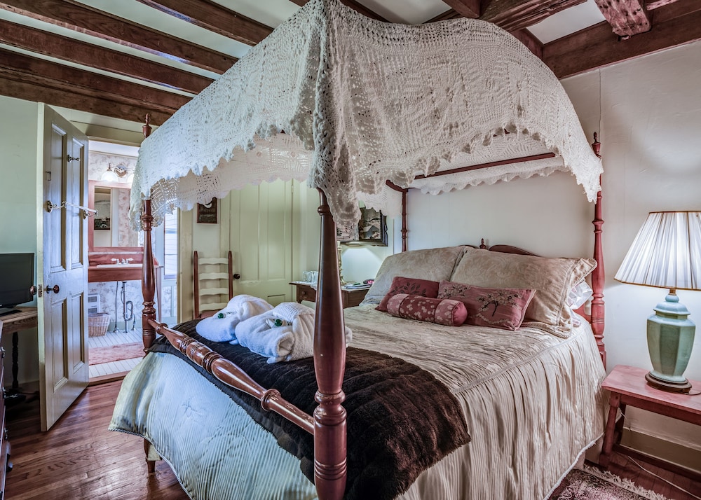 Marie Room photo 1