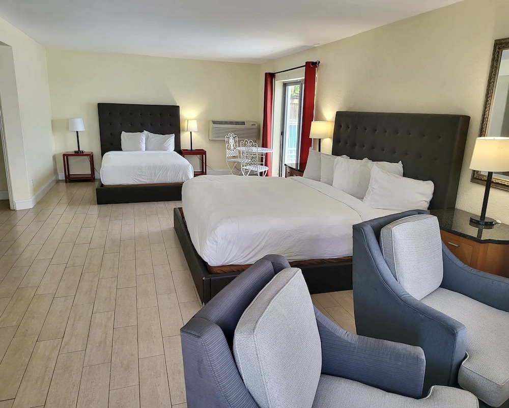 Premium Suite, Balcony, Oceanfront photo 2