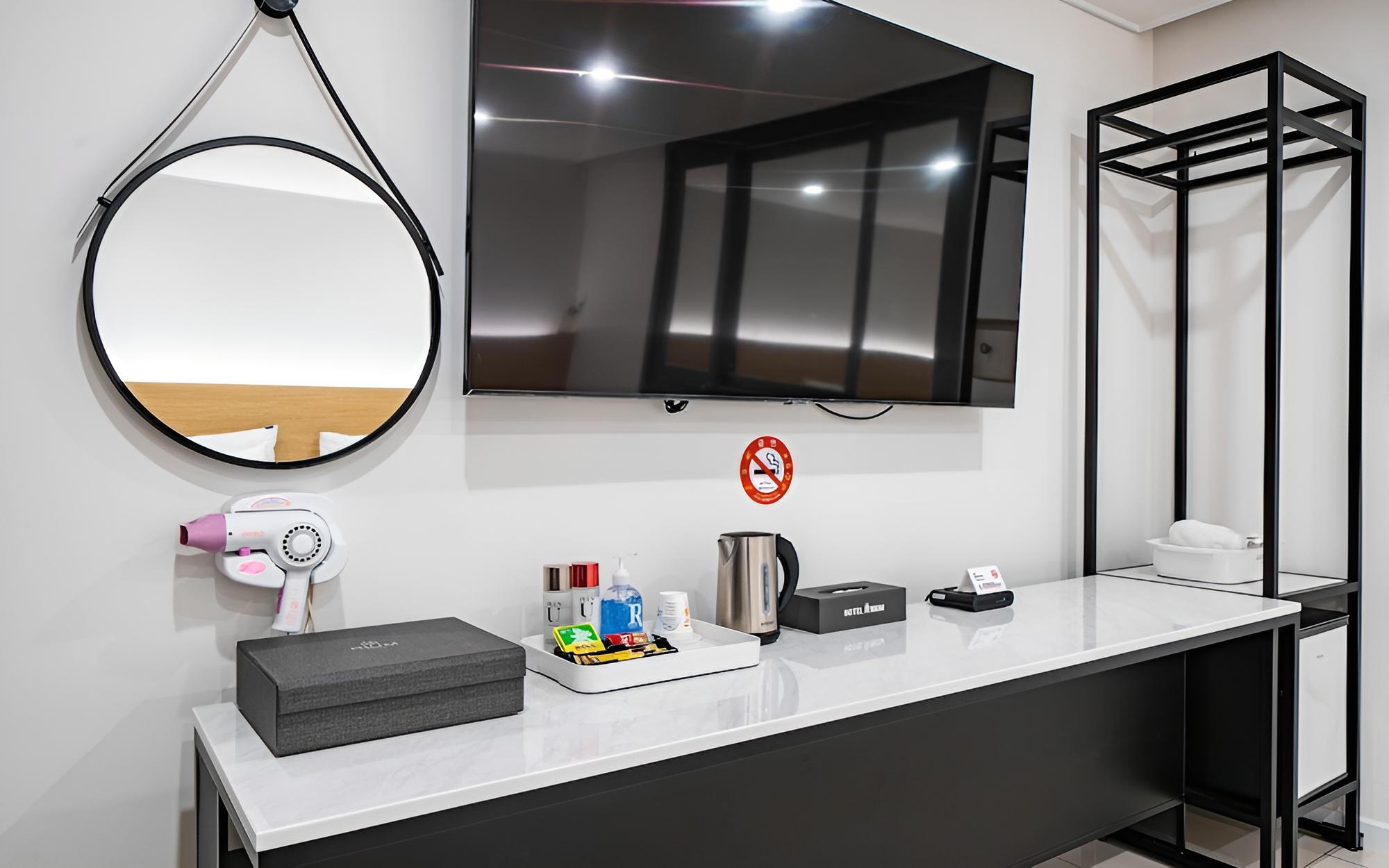 Room (Standard (non-smoking equipped with A) - Photo 10