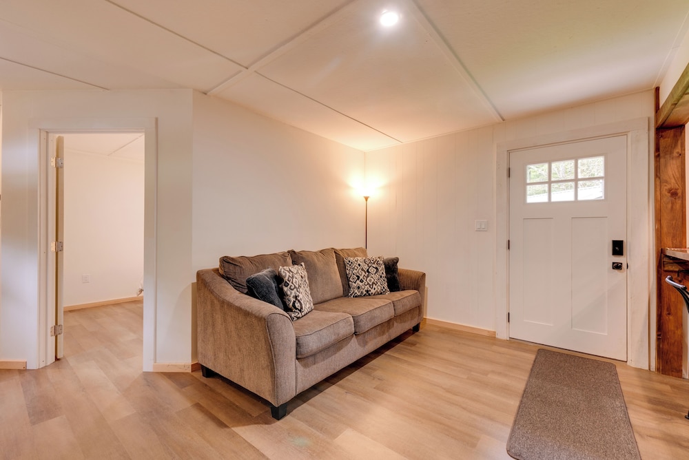 House (2 Bedrooms) photo 2