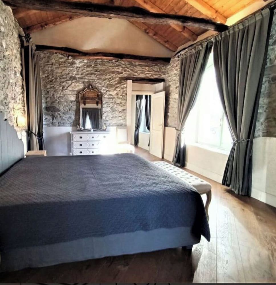 Luxury Quadruple Room, 2 Bedrooms, Non Smoking, Courtyard View