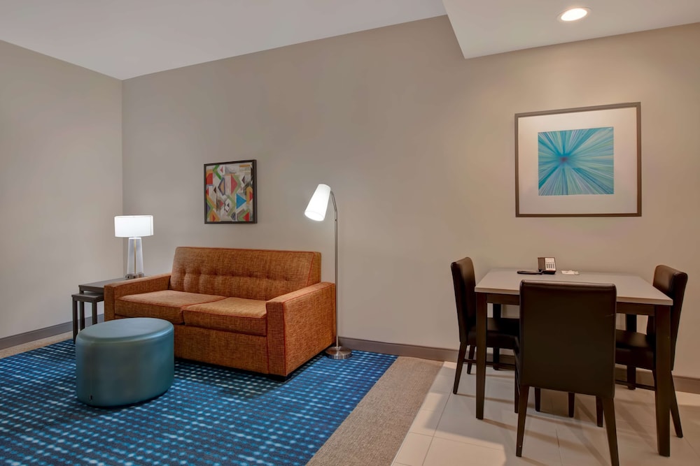 Suite, 2 Queen Beds, Accessible, Bathtub (Mobility & Hearing) - Photo 4
