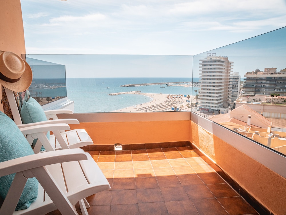 Double or Twin Room, Terrace, Sea View - Photo 1