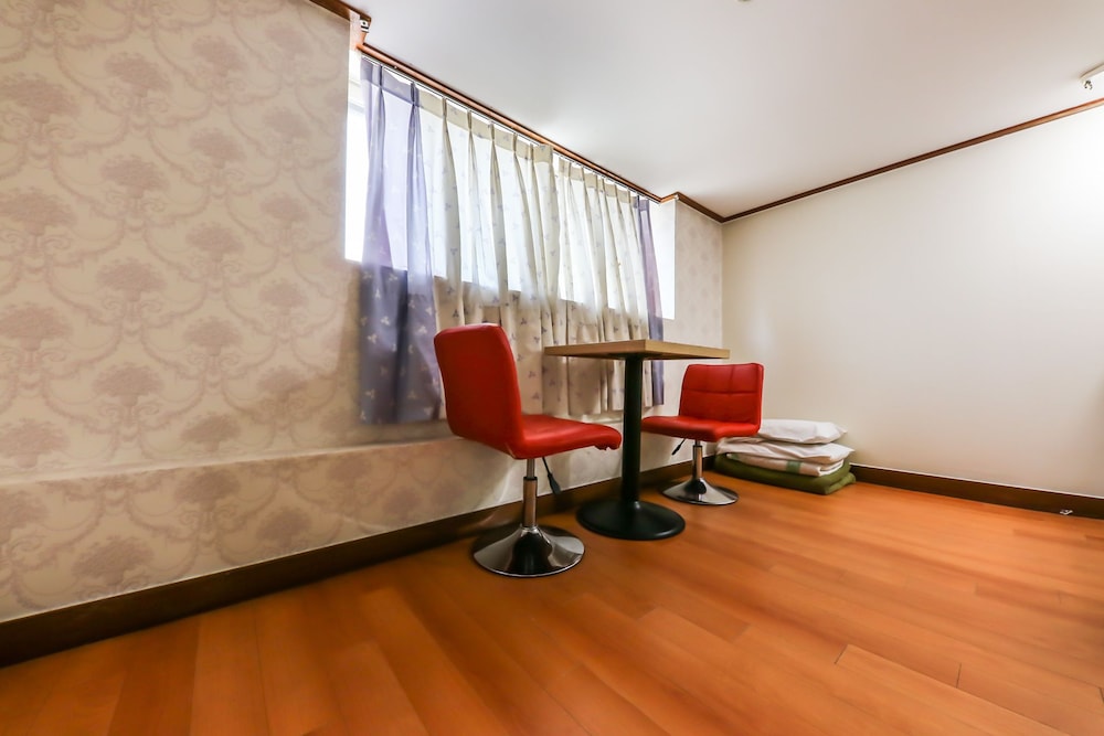 Duplex - Photo 7