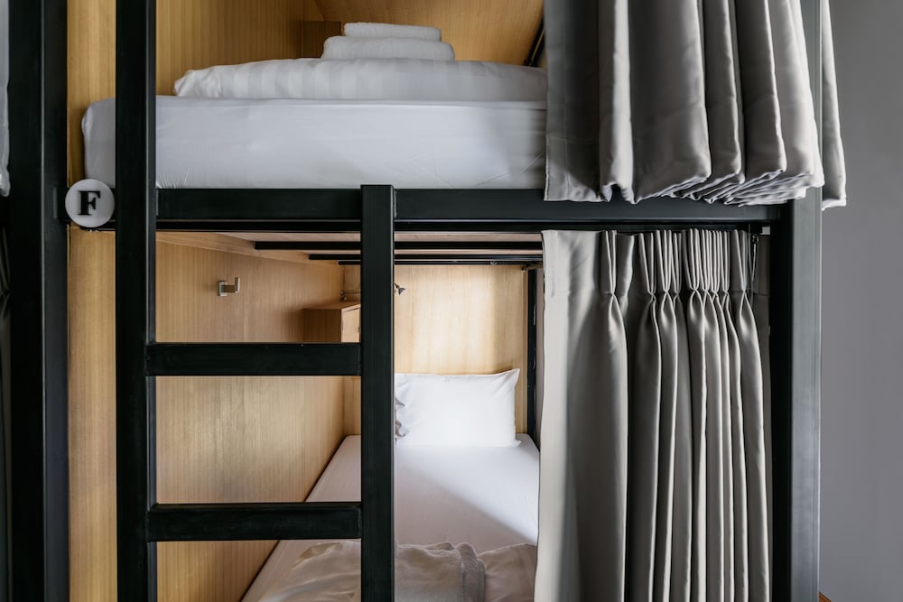 Bed in 6-Bed Mixed Dormitory photo 3