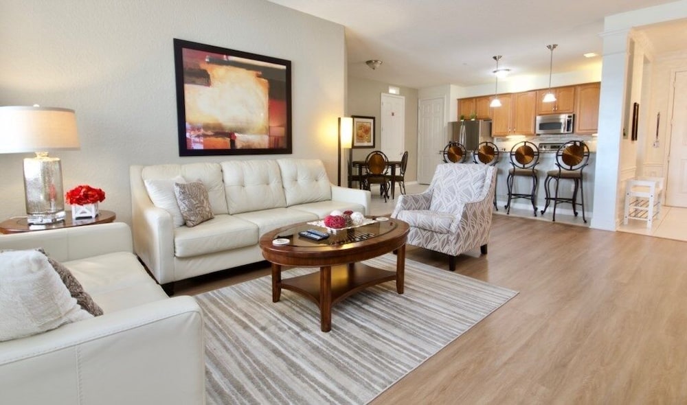 Condo, 3 Bedrooms