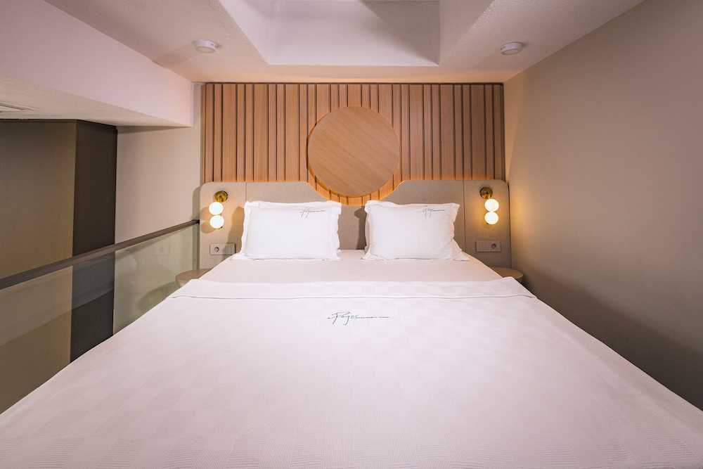 Luxury Room