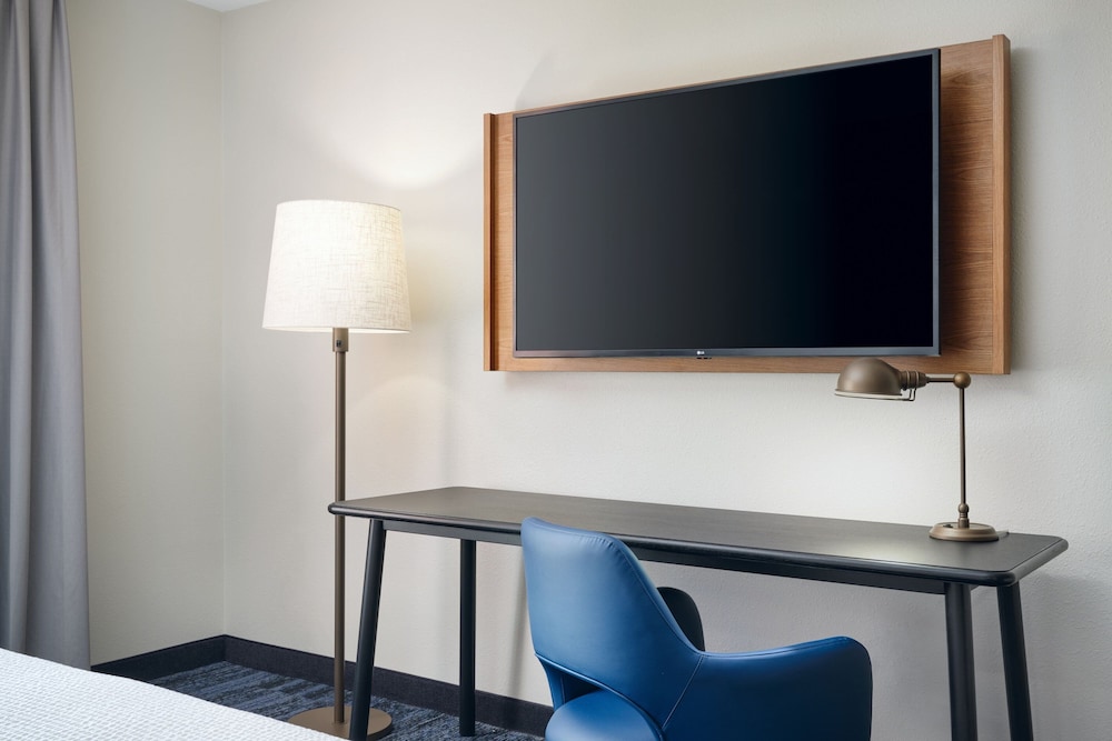 Room, 2 Queen Beds (Hearing Accessible) - Photo 2