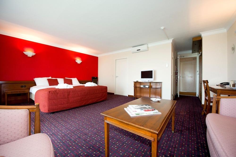 Junior Suite, River View photo 3