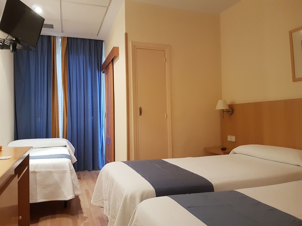 Triple Room, Balcony