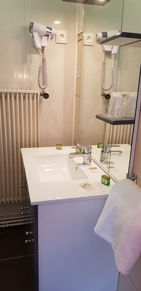 Standard Triple Room photo 2
