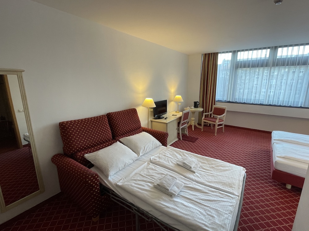 Superior Quadruple Room