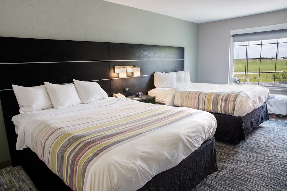 Room, 2 Queen Beds, Accessible, Non Smoking - Photo 3