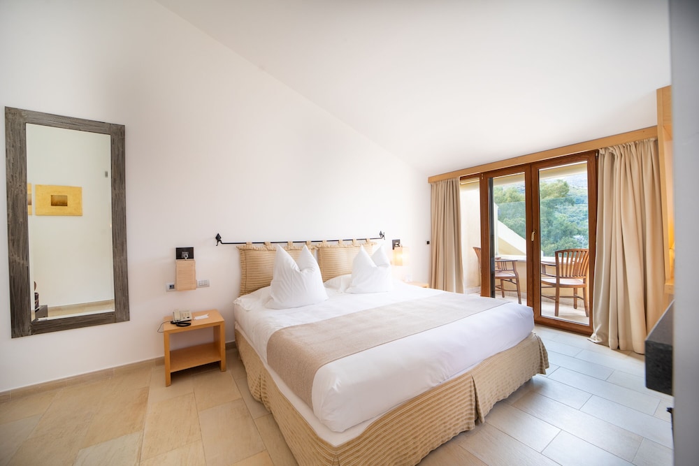 Executive Suite Quadruple - Photo 1