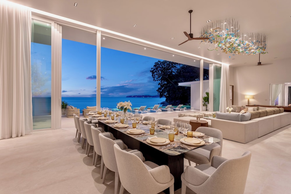 Luxury Villa, Beach View photo 3