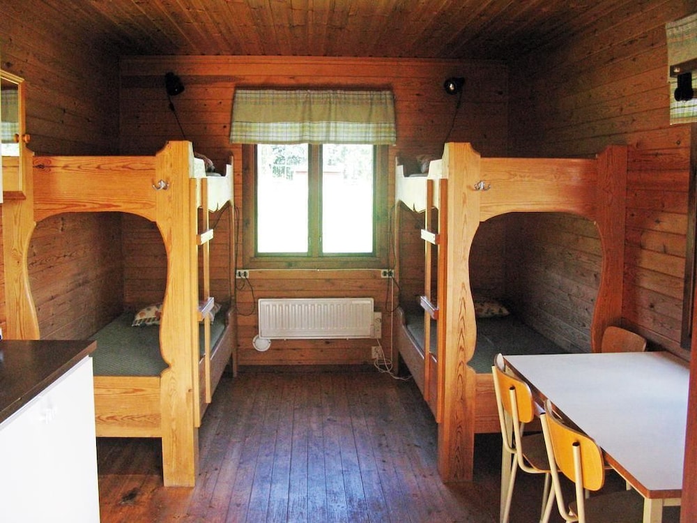Basic Cabin photo 1