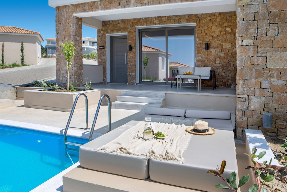 Prestige Villa 1-Bedroom Private Pool - Photo 7