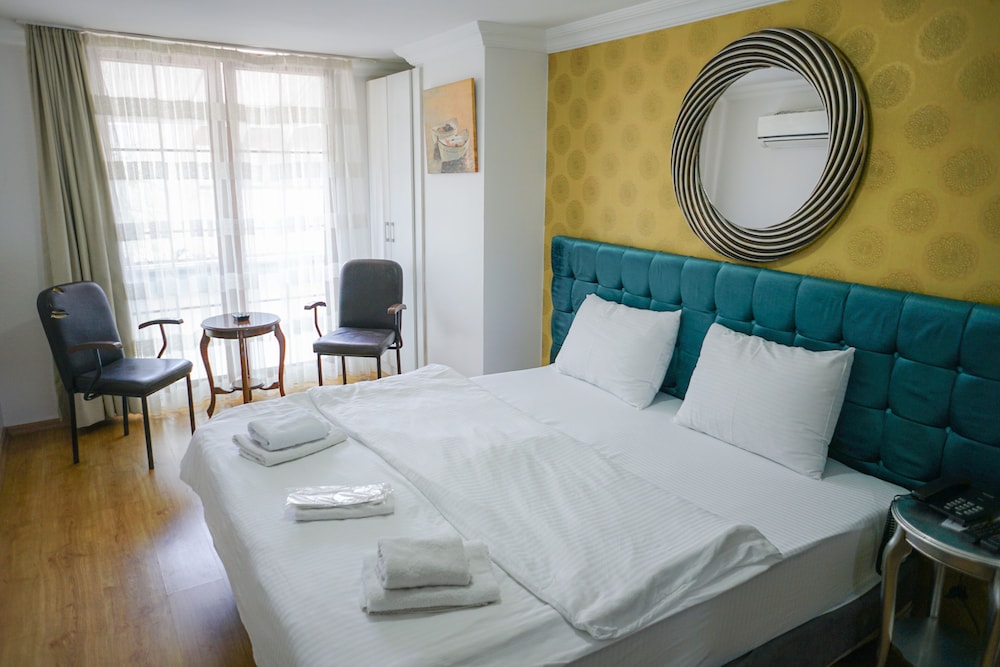 Standard Room, City View photo 1