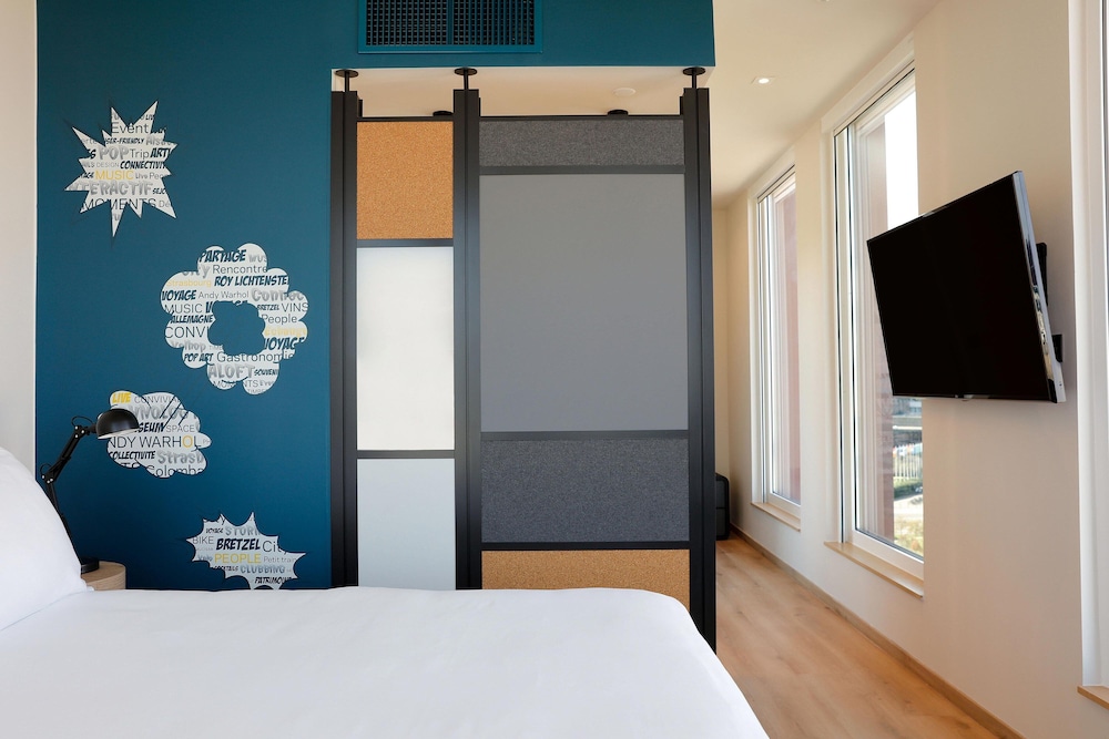 aloft, Room, 1 King Bed - Photo 7