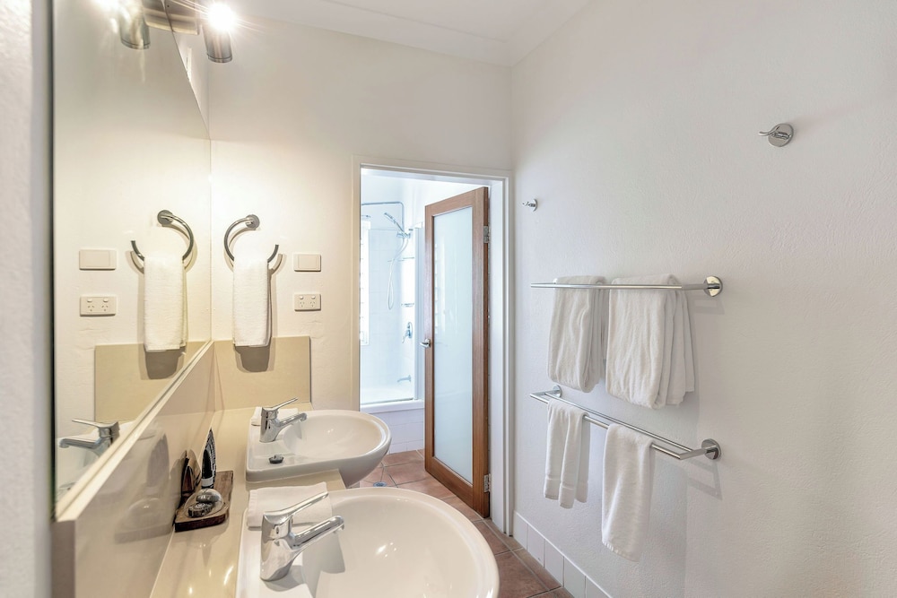 Studio Apartment - Photo 7