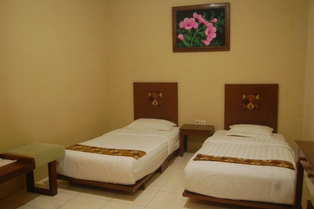 Superior Twin Room, 2 Twin Beds photo 3