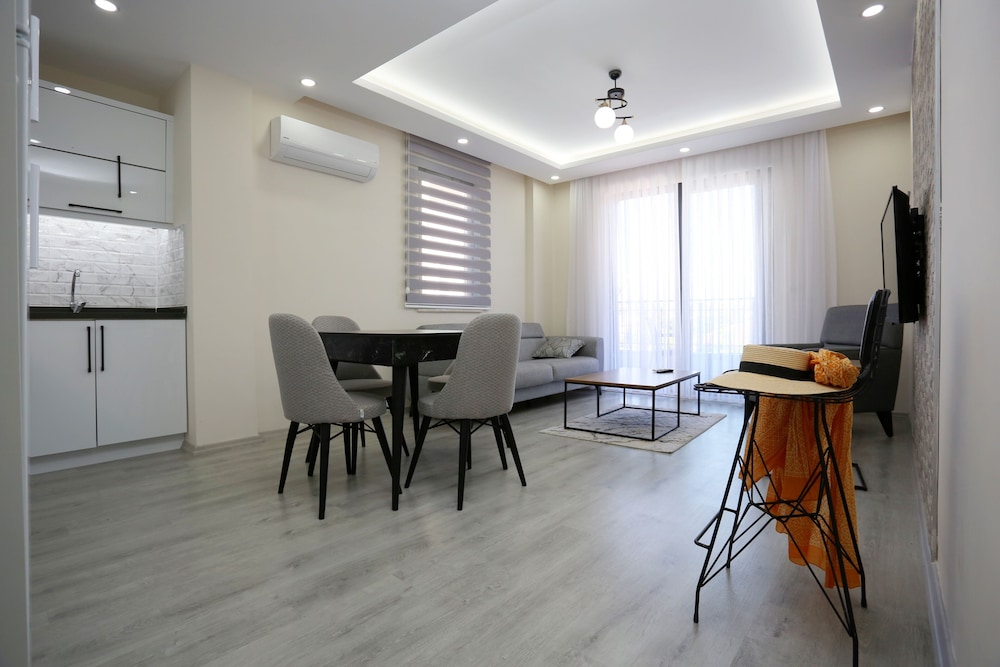 Family Apartment, 2 Bedrooms photo 3