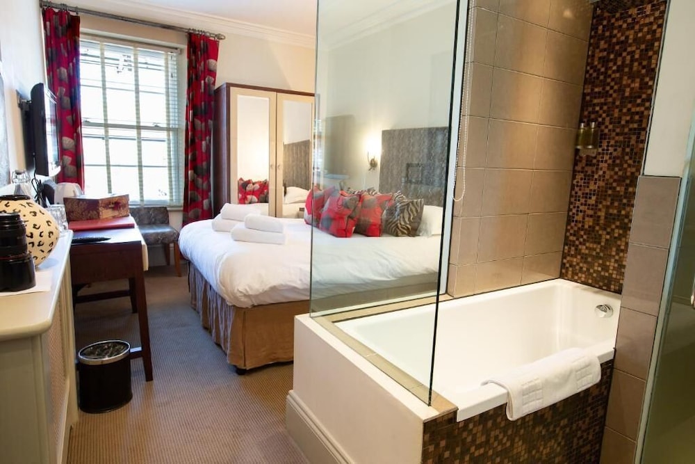Standard Twin Room - Photo 1