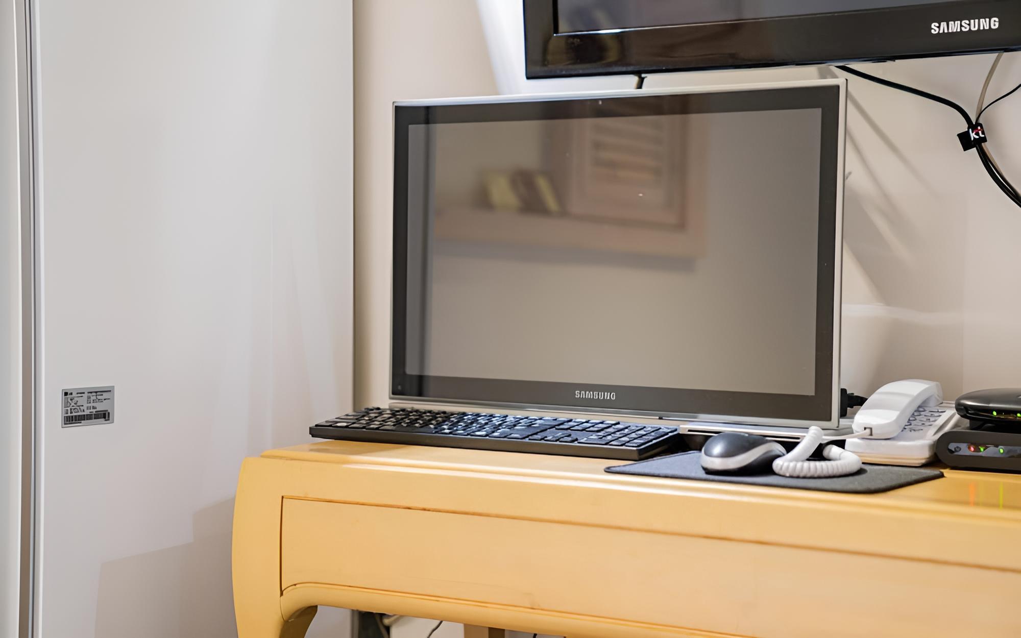 Room (Business Styler (Netflix Styler)) - Photo 13