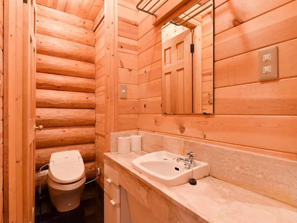 Economy Cottage, Multiple Bedrooms photo 2