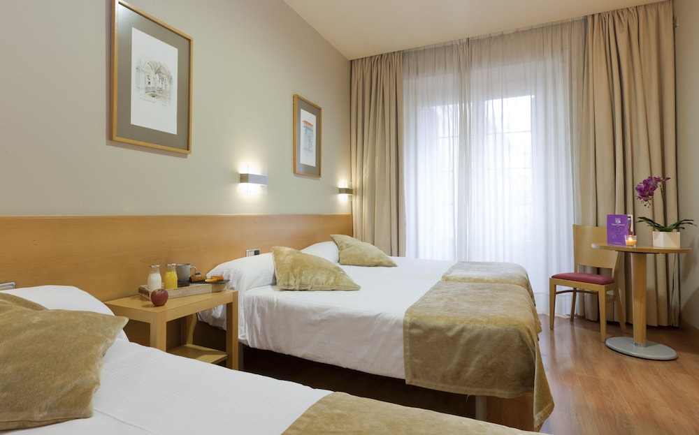 City Triple Room - Photo 10