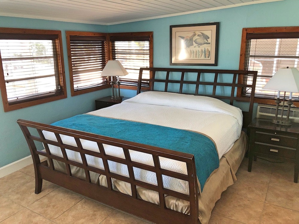 Suite, 1 Bedroom, Kitchen, Bay View photo 1