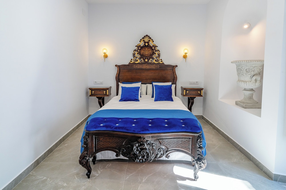 Deluxe Suite, City View photo 3