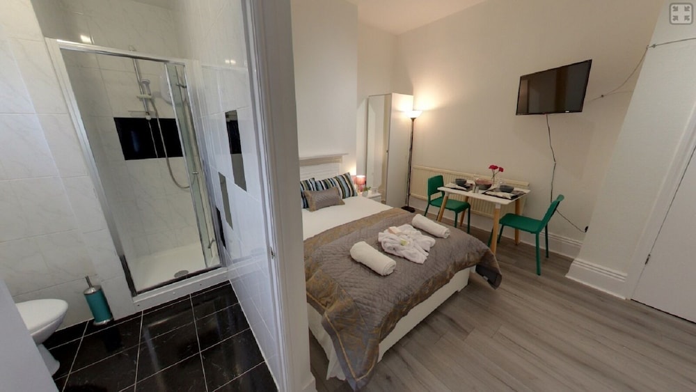 Apartment, Private Bathroom ( 9) photo 2