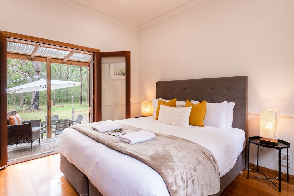 Moona Moona Cottage