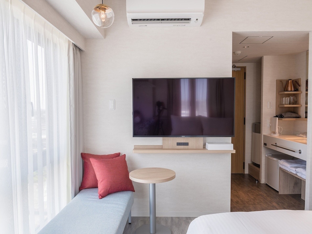 Deluxe Double Room, Non Smoking (with Washing Machine) - Photo 13