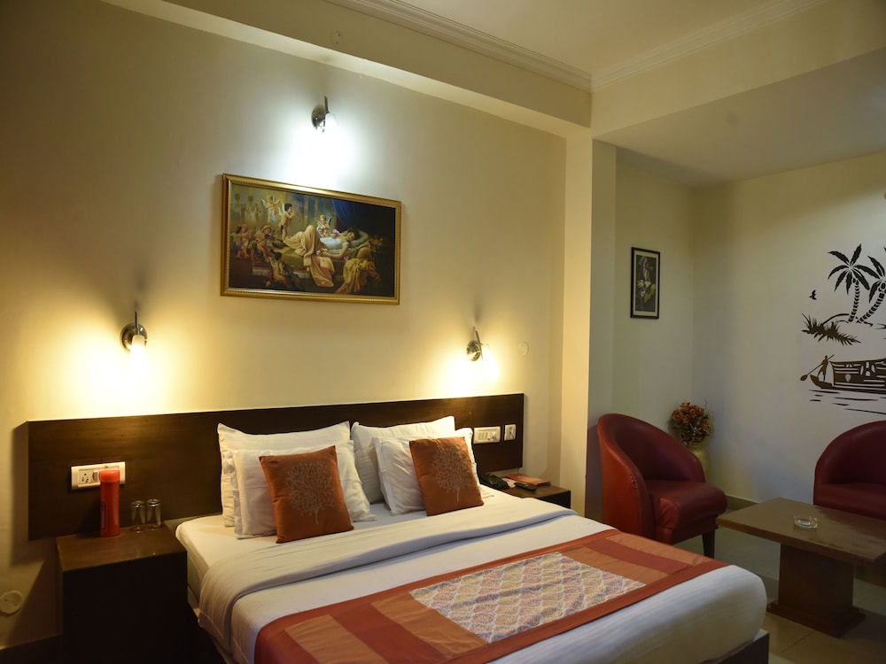Deluxe Double Or Twin Room, 1 Queen Bed photo 2