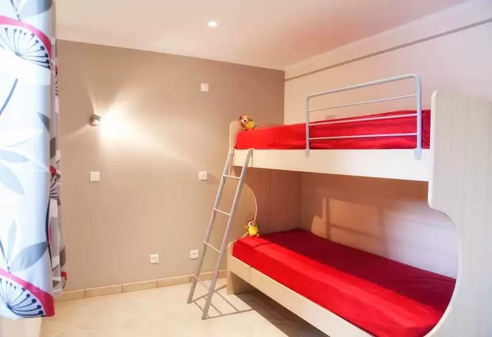 Villa, 2 Bedrooms (6 - 7 Persons)