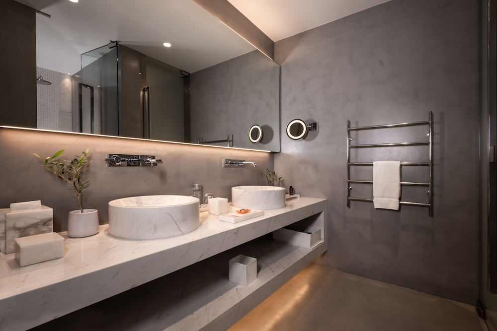 Suite (VIP with Plunge Pool) - Photo 5