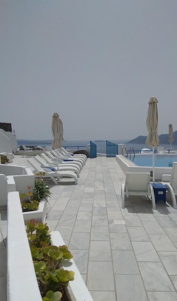 Superior One Bedroom Apartment with Caldera View - Photo 3
